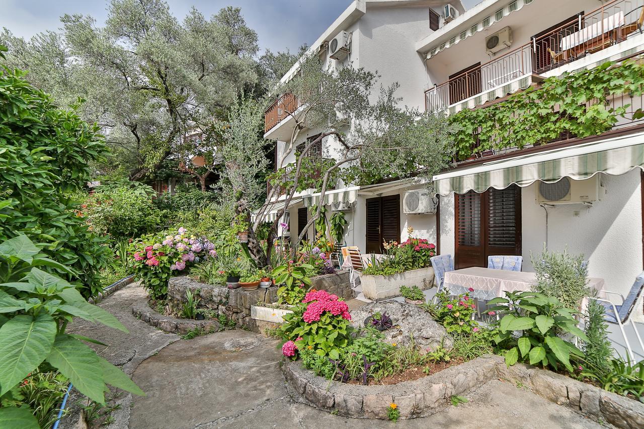 Sofija Apartments Sveti Stefan Exteriör bild