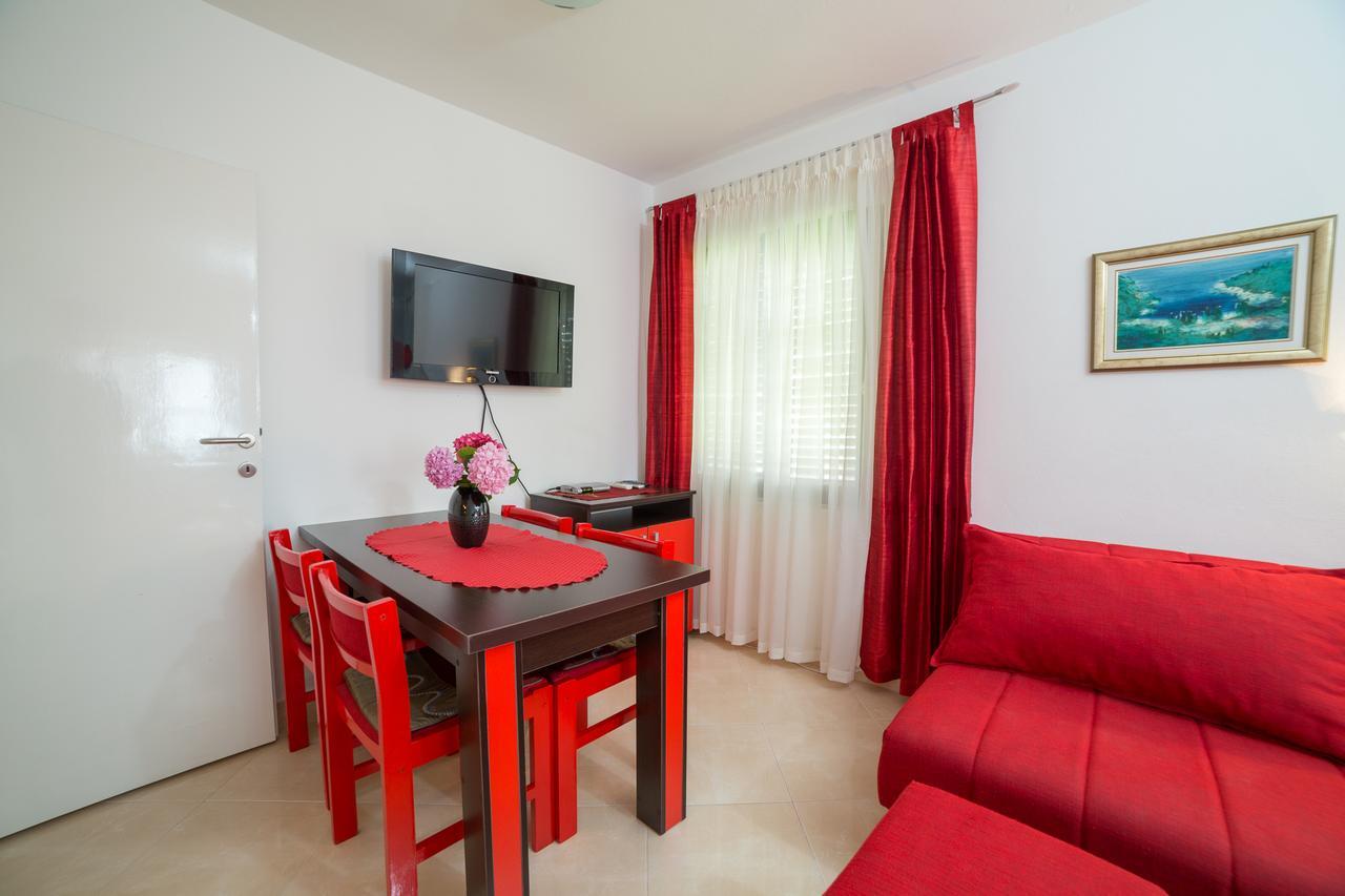 Sofija Apartments Sveti Stefan Exteriör bild