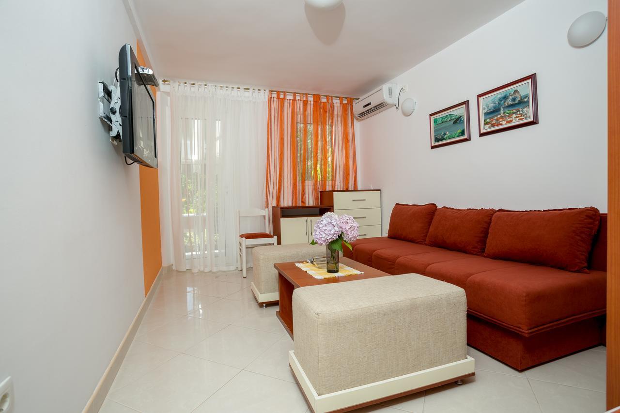 Sofija Apartments Sveti Stefan Exteriör bild